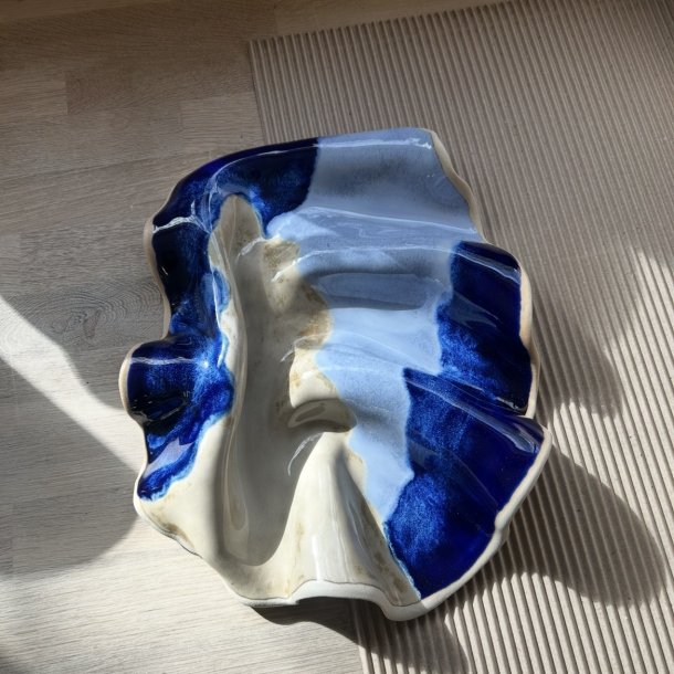 Abstract Silk